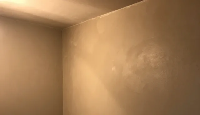旧房翻新中环保涂料的使用环节与性能分析